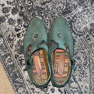 Vintage Hush Puppies Moccasins